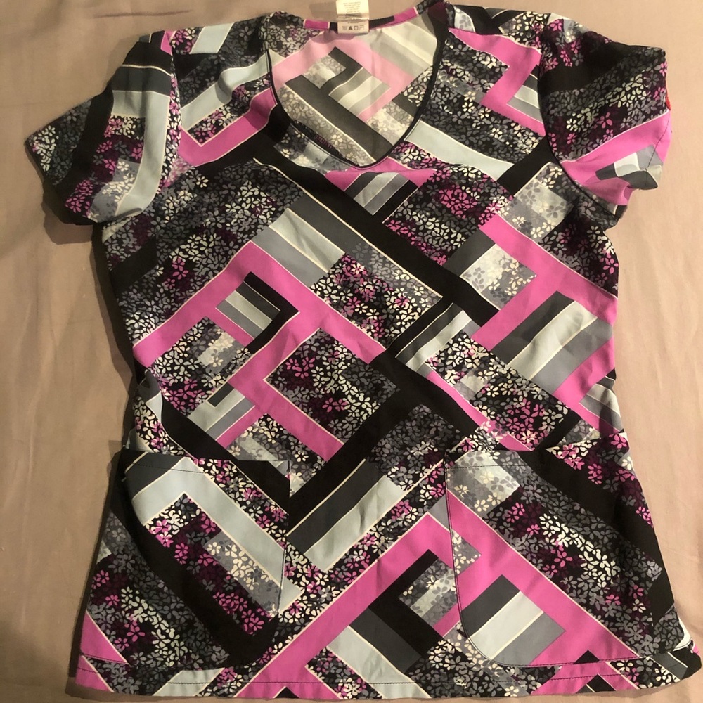 2 scrub tops